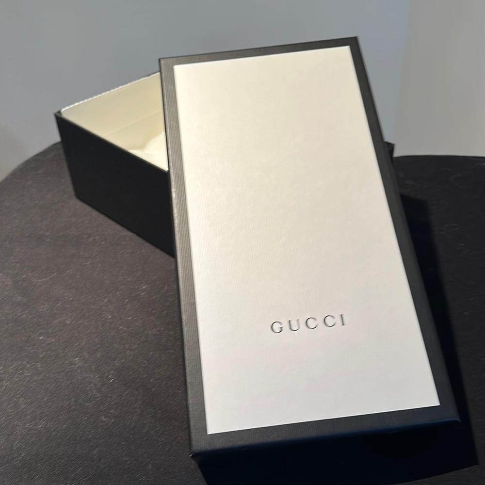 Packaging only!!! Real Gucci box with bag. Bag not pictured.